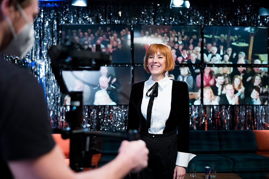 Recherche-Show mit Pia Hierzegger im Volkstheater